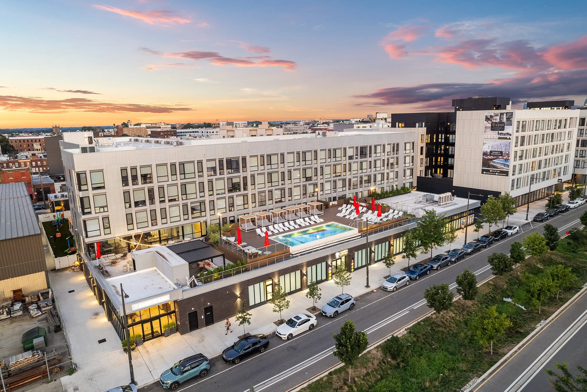 Rooftop Pool — The Americana